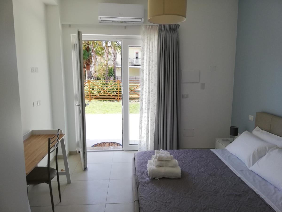 Assteas Rooms Paestum Exterior photo