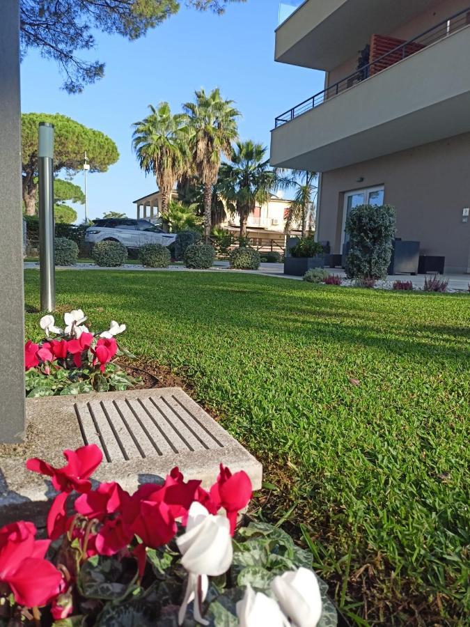 Assteas Rooms Paestum Exterior photo